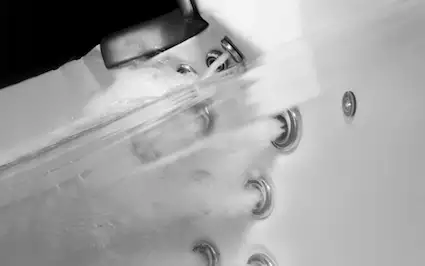 bain a remou jet d'eau nuque