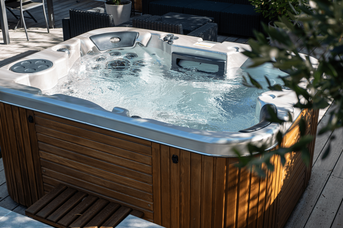 Spa de massage extérieurs SAPPHIRE SPA Lyon