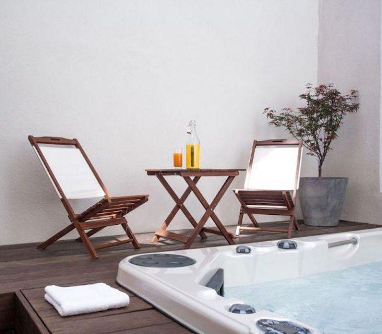spa de nage intérieur