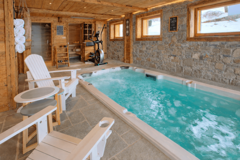 Spa de nage intérieur encastré Sapphire spa