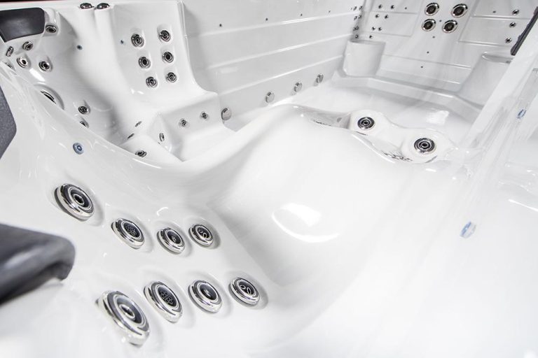 spa de nage sapphire spas